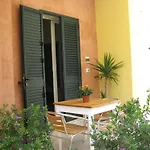 Francis Sul Mare شقة سانتا سيزاريا تيرمي