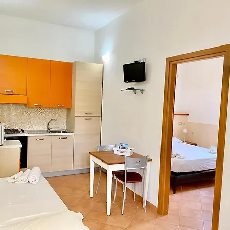 Francis Sul Mare Apartment
